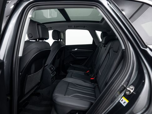 Certified 2023 Audi Q5 e Premium w/ Convenience Package AWD/4WD image 14