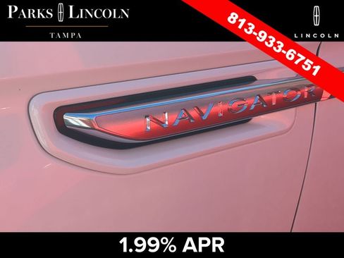 Used 2021 Lincoln Navigator Reserve w/ Luxury Package AWD/4WD image 13