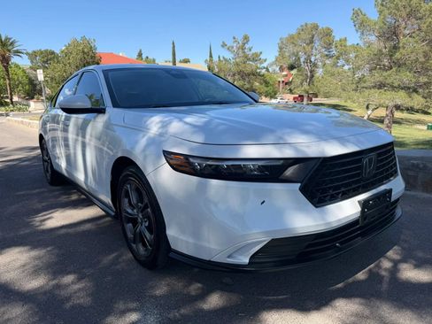 Used 2023 Honda Accord EX image 7