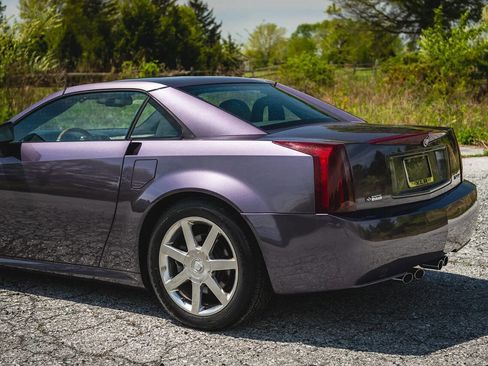 Used 2004 Cadillac XLR image 52