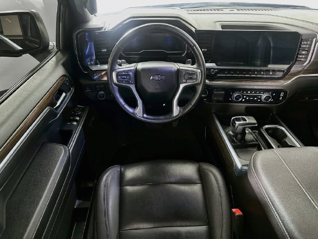 Used 2023 Chevrolet Silverado 1500 RST w/ All Star Edition Plus AWD/4WD image 4