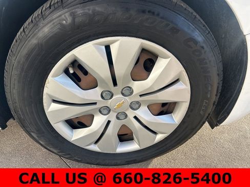 Used 2015 Chevrolet Cruze LT image 7