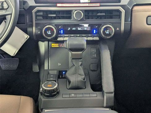 New 2026 Toyota 4Runner 4WD image 30