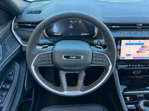 New 2026 Jeep Grand Cherokee L Limited AWD/4WD image 14