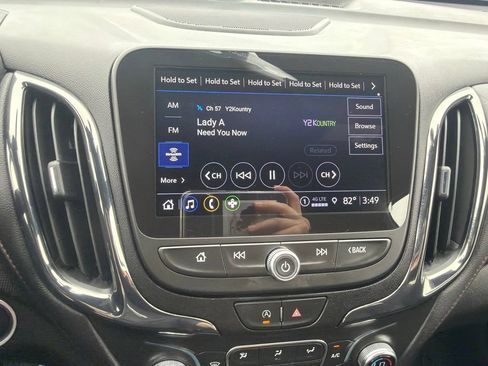 Certified 2023 Chevrolet Equinox RS w/ RS Leather Package AWD/4WD image 15