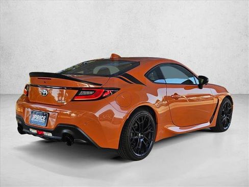 Used 2023 Toyota GR86 10th Anniversary SE RWD image 5