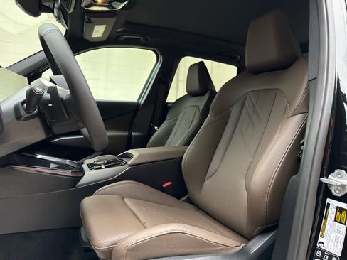 Used 2025 BMW X3 xDrive30i w/ Convenience Package image 13