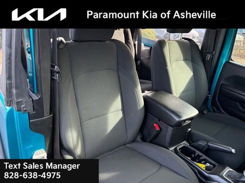 Used 2020 Jeep Wrangler Sport image 16