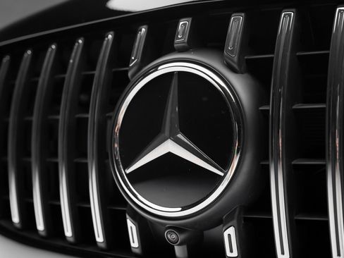 Used 2025 Mercedes-Benz GLS 63 AMG 4MATIC image 12