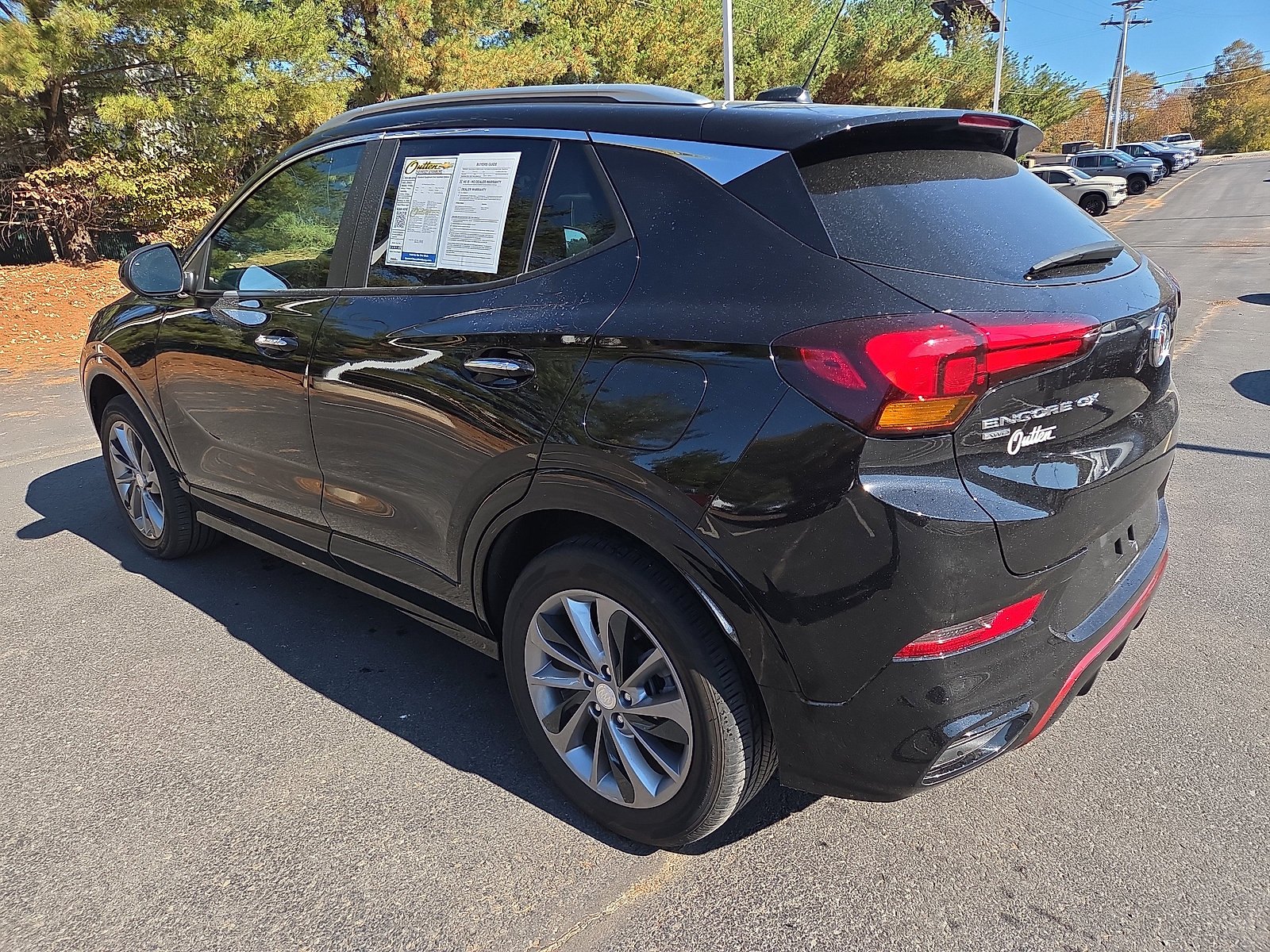 Used 2023 Buick Encore GX Select w/ Sport Touring Package AWD/4WD image 5