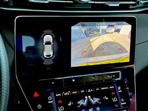 Used 2024 Maserati Grecale GT image 18