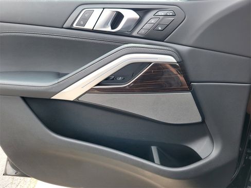 Used 2025 BMW X6 xDrive40i image 14