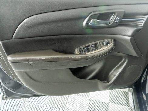 Used 2015 Chevrolet Malibu LT image 22