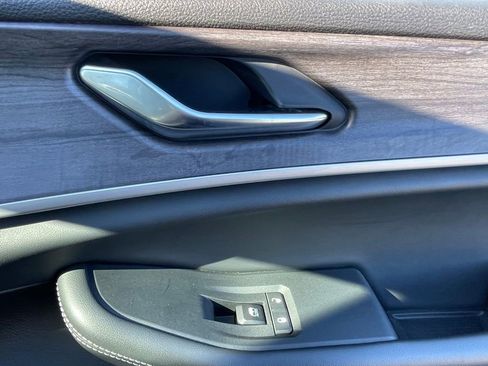 Certified 2022 Jeep Grand Cherokee Limited image 15