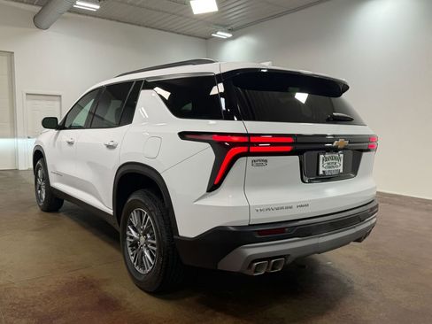 Used 2026 Chevrolet Traverse LT AWD/4WD image 34
