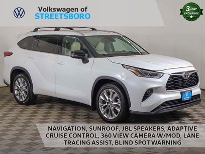 Used 2022 Toyota Highlander Limited