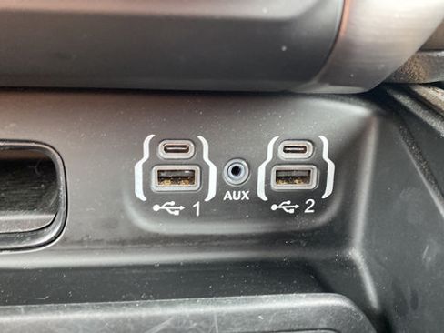 Used 2022 RAM 1500 Limited w/ Body Color Bumper Group AWD/4WD image 32