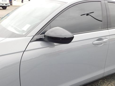 Used 2024 Honda Accord Sport image 11