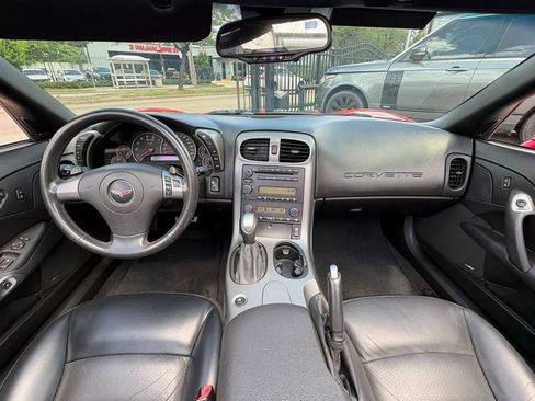 Used 2007 Chevrolet Corvette Convertible w/ Preferred Equipment Group RWD image 20