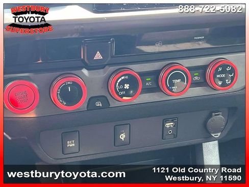 Used 2017 Toyota Tacoma TRD Sport w/ Tow Package AWD/4WD image 33