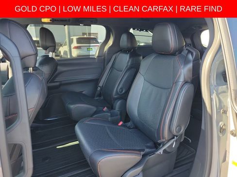 Used 2024 Toyota Sienna XSE w/ XSE Premium Package FWD image 17