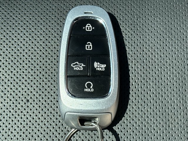 Used 2024 Hyundai Santa Cruz Limited AWD/4WD image 25