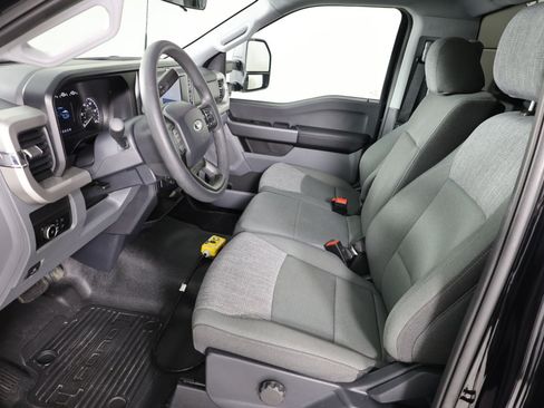 Used 2025 Ford F350 XLT AWD/4WD image 5