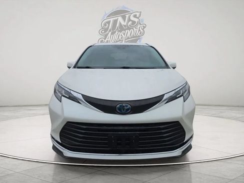 Used 2021 Toyota Sienna XLE FWD image 9