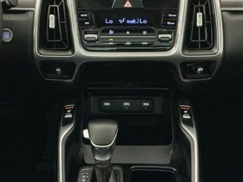 Used 2021 Kia Sorento S w/ Panoramic Sunroof Package AWD/4WD image 18