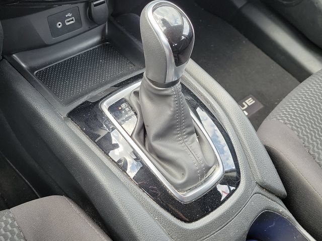Used 2020 Nissan Rogue Sport S w/ Appearance Package FWD image 30