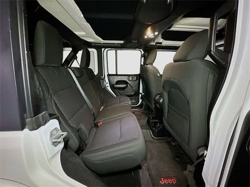 Used 2021 Jeep Wrangler Unlimited Sport image 21