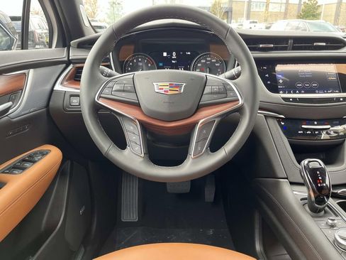 New 2026 Cadillac XT5 Premium Luxury image 14