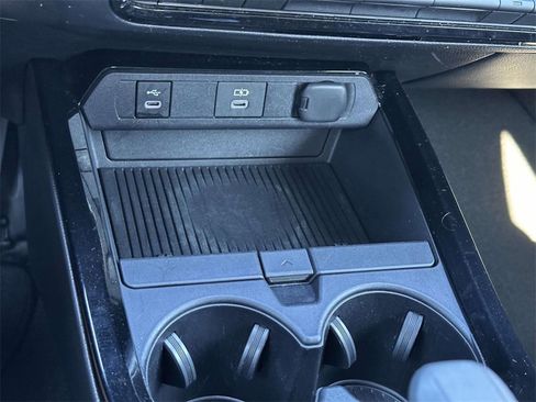 Certified 2023 Toyota Prius LE image 6