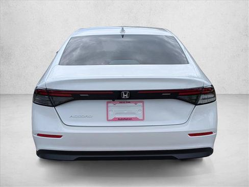 Used 2023 Honda Accord EX image 6