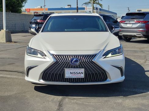 Used 2020 Lexus ES 300h image 32