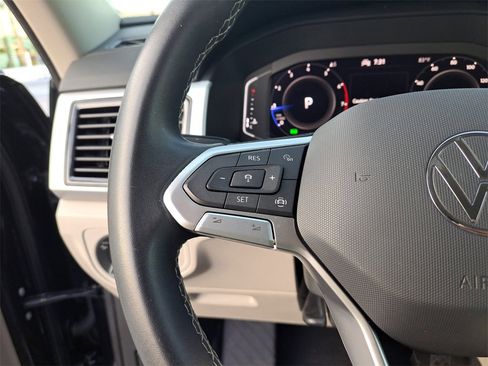 Certified 2022 Volkswagen Atlas SE image 18