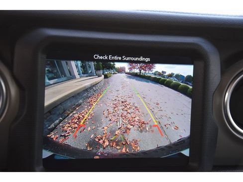 Used 2018 Jeep Wrangler Unlimited Rubicon image 22