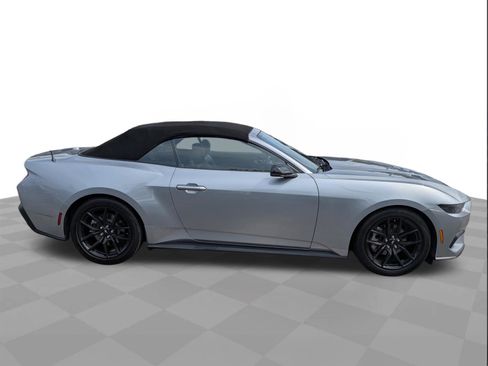 Used 2025 Ford Mustang Premium RWD image 3