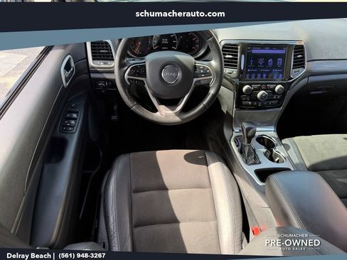 Used 2021 Jeep Grand Cherokee Laredo X RWD image 12