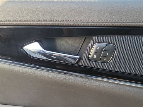 Certified 2022 Lincoln Nautilus FWD w/ Premium Package image 28