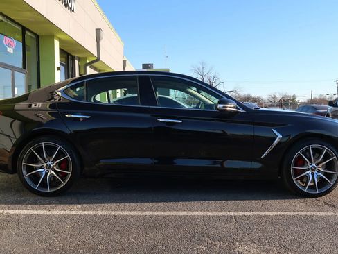 Used 2021 Genesis G70 3.3T image 8