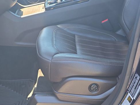 Used 2019 Mercedes-Benz GLS 450 4MATIC image 29