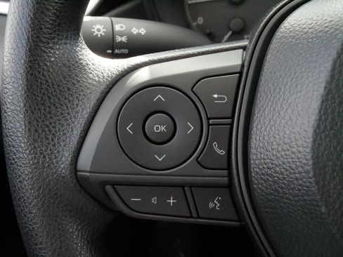 Certified 2025 Toyota Corolla LE image 26