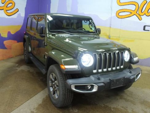 Used 2020 Jeep Wrangler Unlimited Sahara AWD/4WD image 4