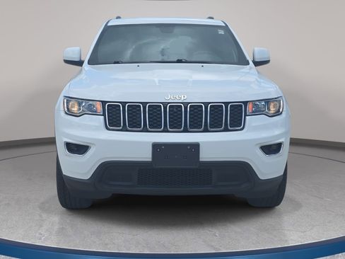 Used 2020 Jeep Grand Cherokee Laredo w/ Laredo X Package AWD/4WD image 3