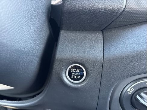 Used 2024 Nissan Frontier S image 22