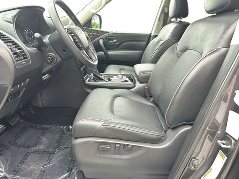 Used 2024 INFINITI QX80 Luxe AWD/4WD image 17