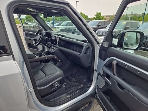 Certified 2024 Land Rover Defender 130 X AWD/4WD image 20