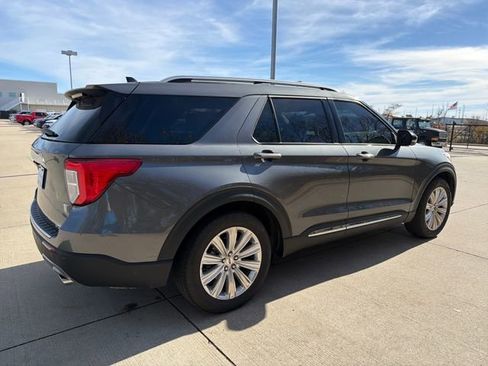 Used 2023 Ford Explorer Limited w/ Limited Technology Package image 5
