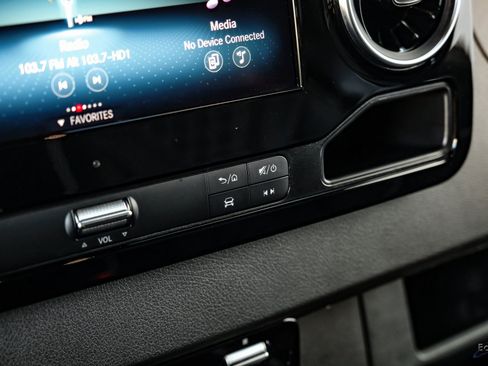 Used 2023 Mercedes-Benz Sprinter 3500 w/ Parking Package image 61